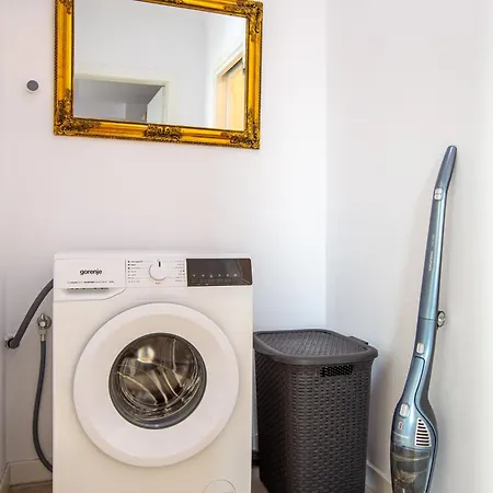 Ateneo Апартаменти